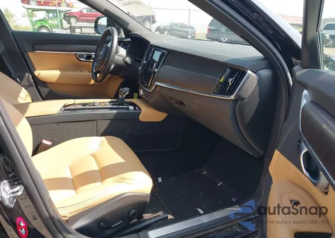 2018 Volvo V90 Cross Country T5 from USA, damaged, VIN YV4102NK6J1024726